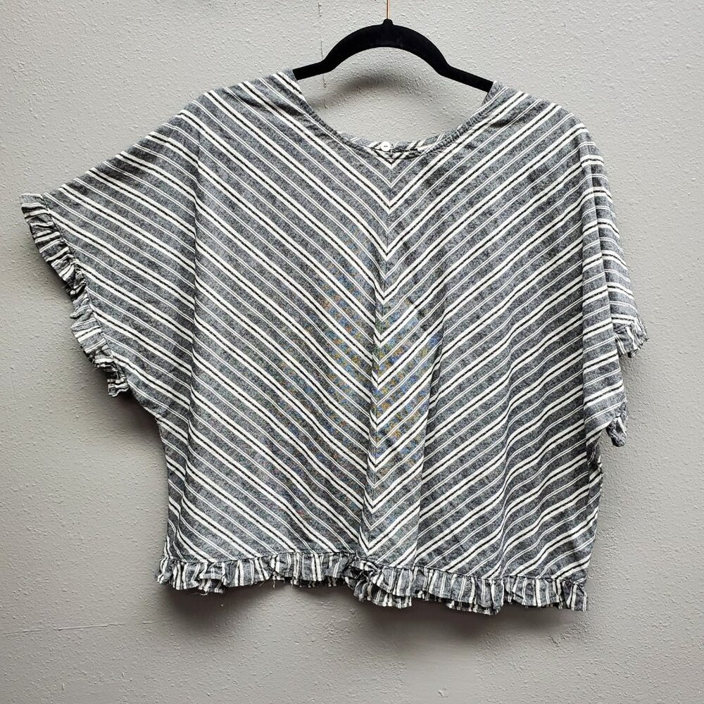A New Day Easy Top Womens Large Gray White Striped Ruffle Hem Cotton Blouse